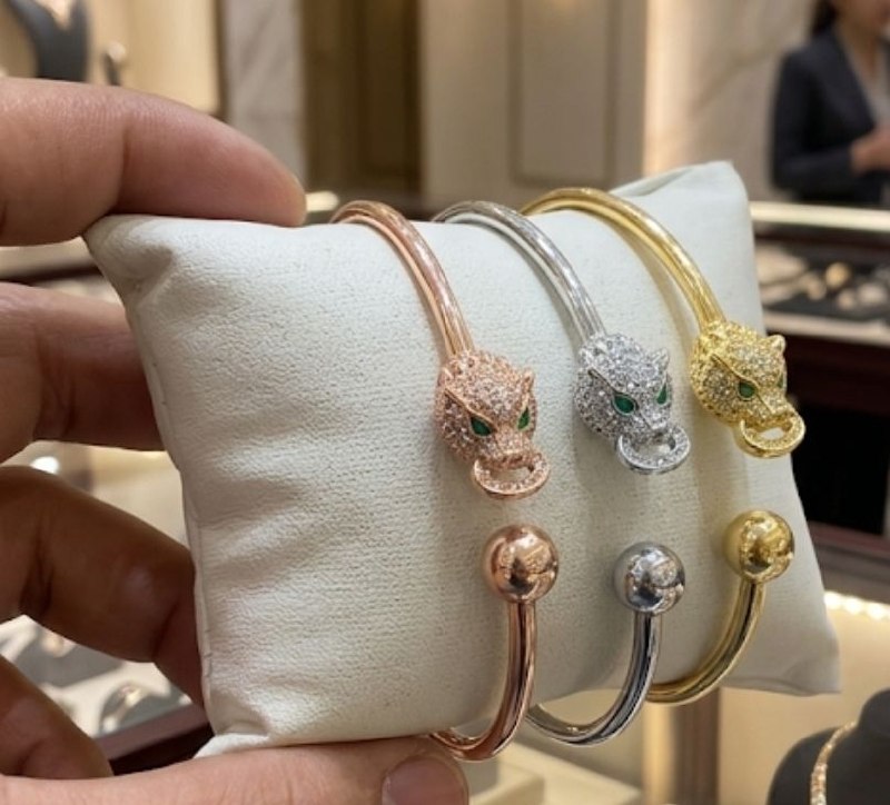 أساور الفهد الملكية ✨